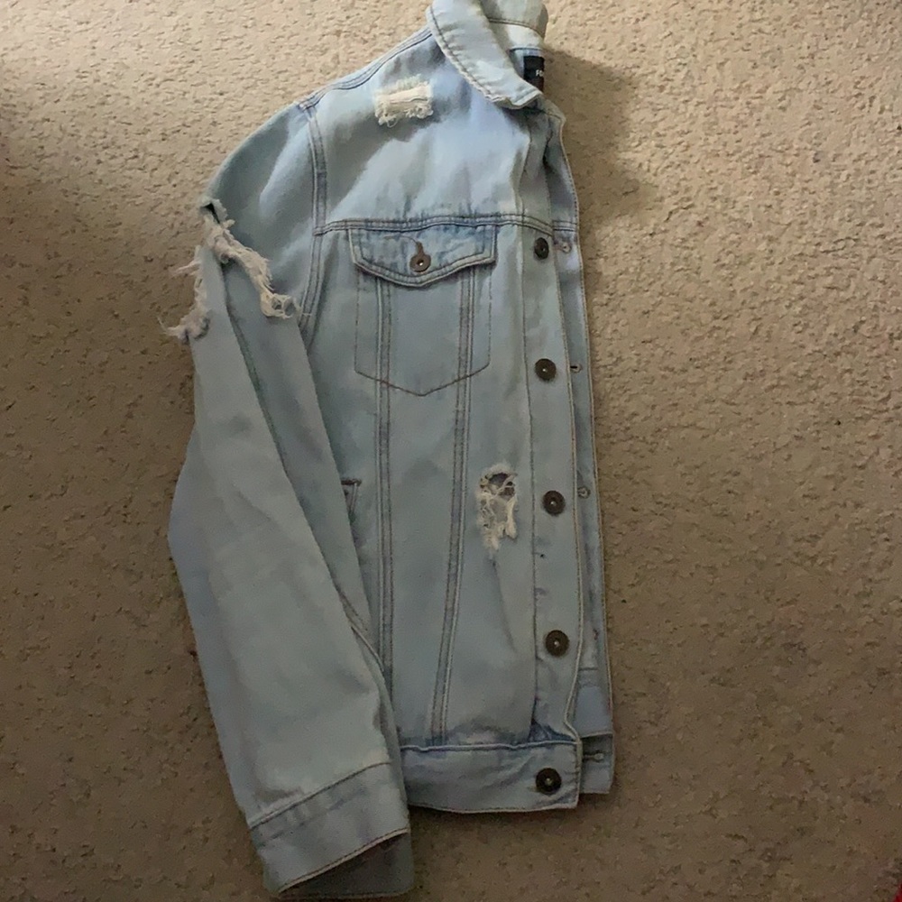 Distressed Jean jacket - Picture 2 of 3